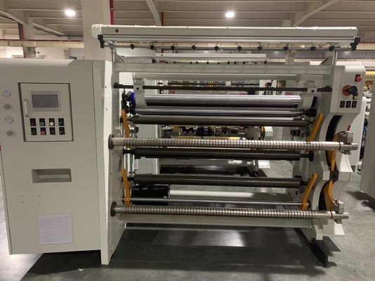 Trzy silniki Cienkiej Film Papier Roll Slitter Folia aluminiowa Rewinder Machine cięcia 1300mm